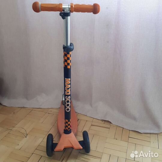 Самокат детский трехколесный