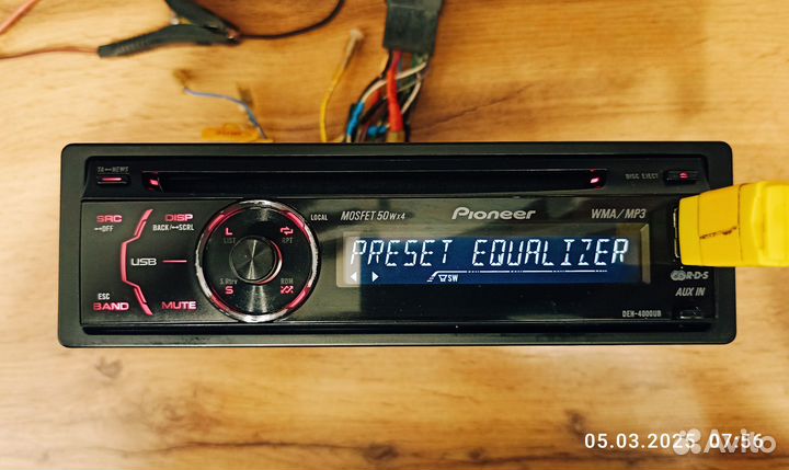 Магнитола Pioneer DEH-4000UB с Bluetooth