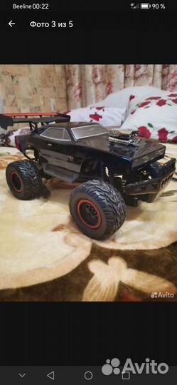 Игрушечная машинка на радиоуправлении новый