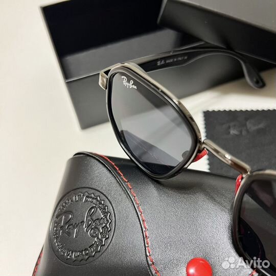 Солнцезащитные очки ray ban ferrari 88072