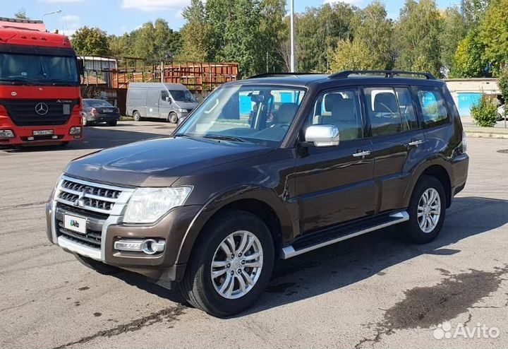 Mitsubishi Pajero 3.8 AT, 2017, 62 846 км