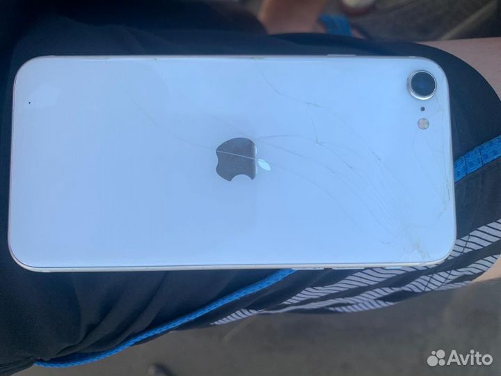 iPhone SE (2020), 128 ГБ