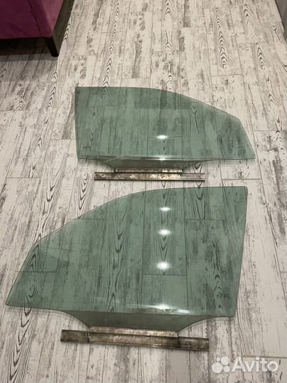 Стекла передние mercedes w210