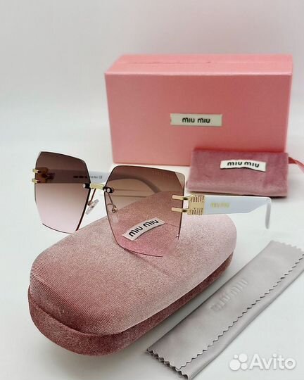 Солнцезащитные очки miu miu