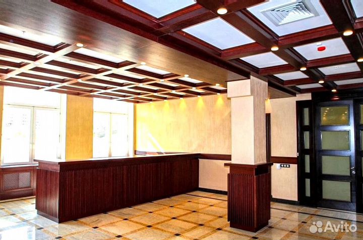 Деревянный потолок из массива дерева