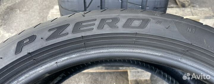 Pirelli P Zero 305/30 R20