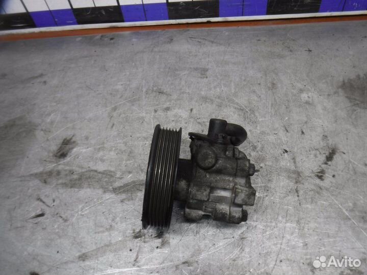 Насос гур Hyundai Santa Fe classic D4EA 2008