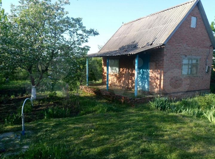 Дача 20 м² на участке 5 сот.