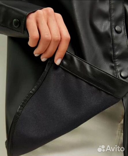 Рубашка женская из эко кожи Zarina 42