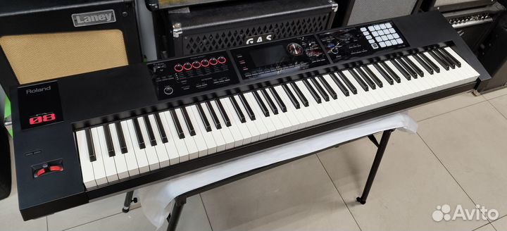 Рабочая станция 88 клавиш Roland FA-08