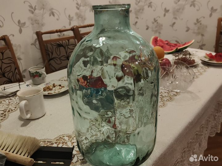 Бутыль примерно на 12-15 литров