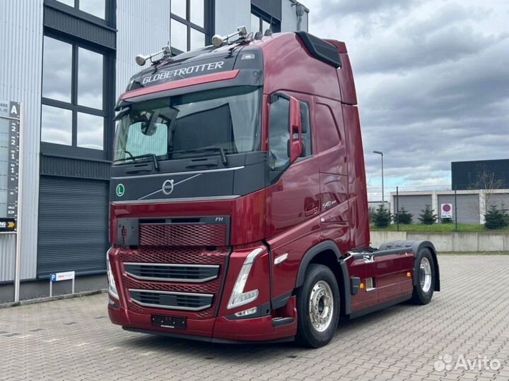 Стекло фары левое Volvo Fh5
