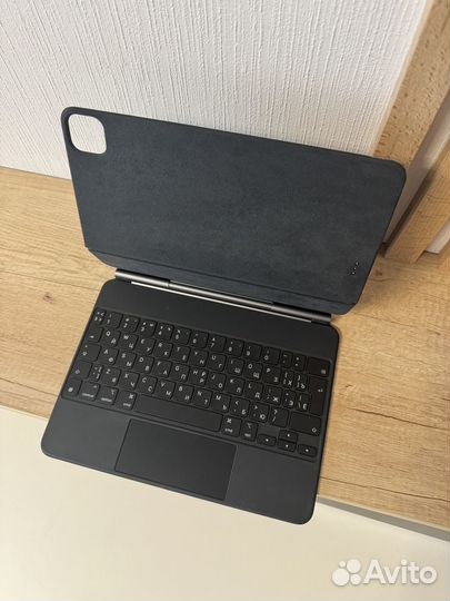 Apple Magic Keyboard для iPad Pro 11 mxqt2