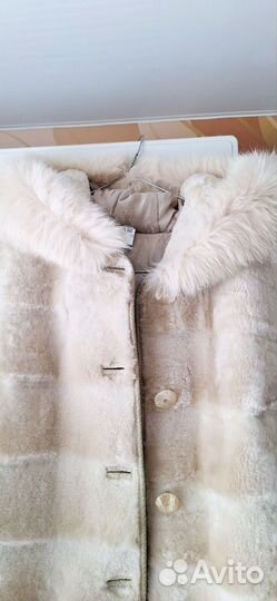 Шуба мутоновая с капюшоном