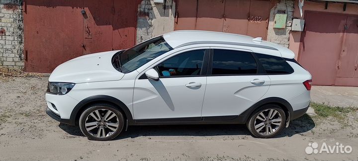 LADA Vesta Cross 1.6 CVT, 2021, 49 668 км