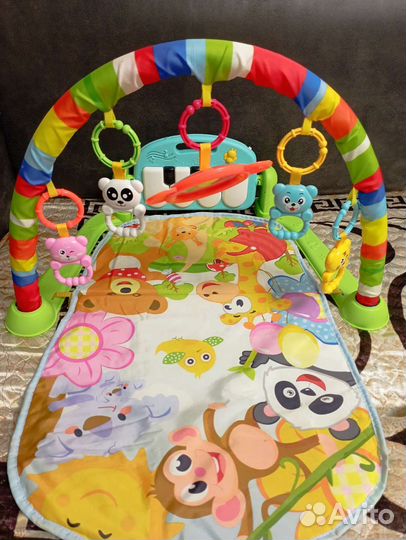 Развивающий коврик с пианино и погремушки