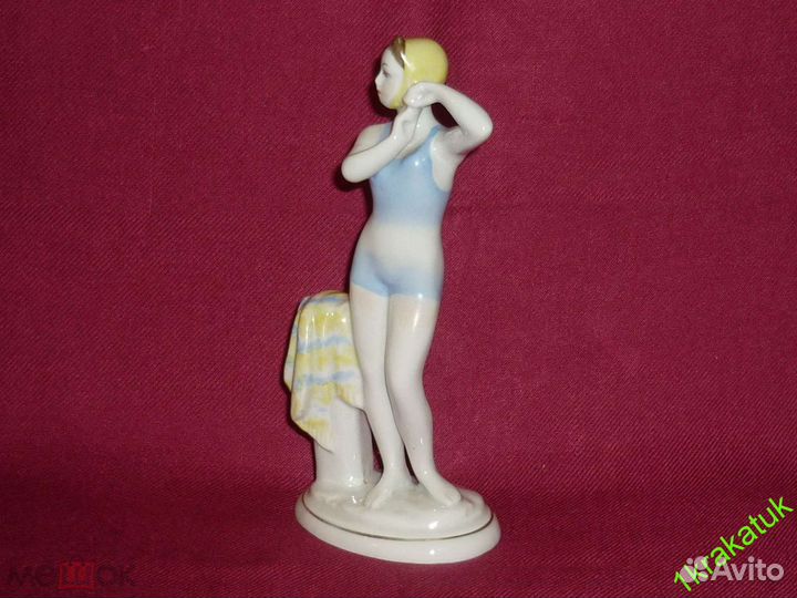 Девочка, юная пловчиха. лфз, клеймо целая