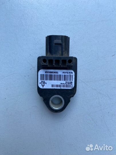 Датчик airbag передний Mitsubishi Outlander