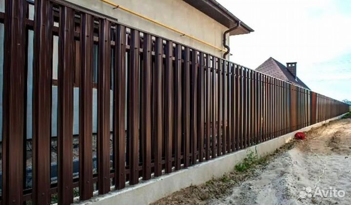 Забор из евроштакетника качественно под ключ