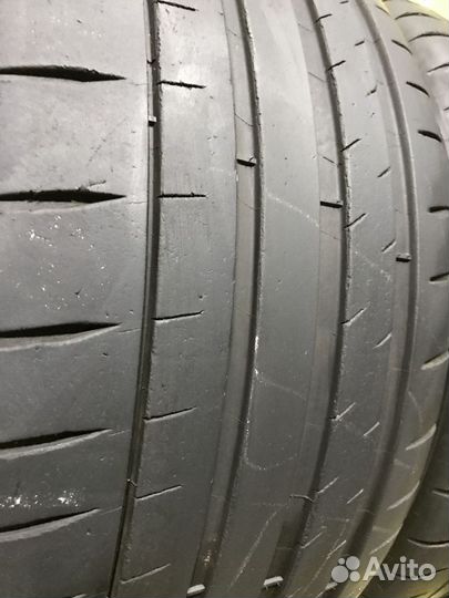 Michelin Pilot Sport 4 275/35 R20