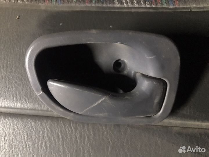 Обшивка двери hyundai accent