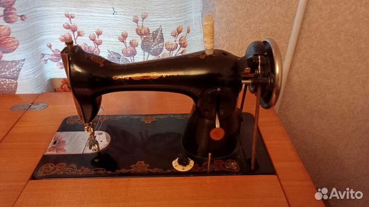 Швейная машина Подольск 2-м класс