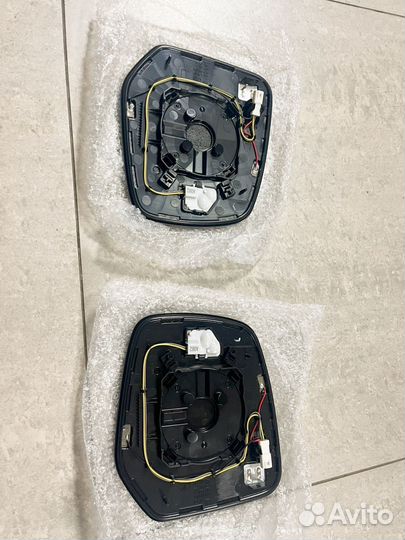 Зеркала на LC 300