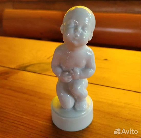 Фарфоровые статуэтки