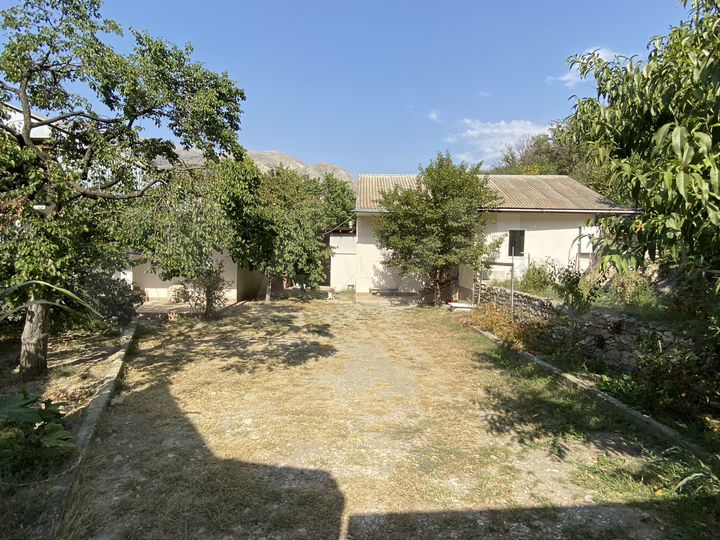 Дом 314 м² на участке 4,9 сот.