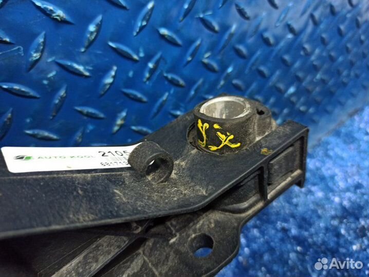 Радиатор двигателя Volvo Xc90