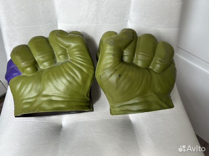 Игрушка Перчатки Кулаки Халка