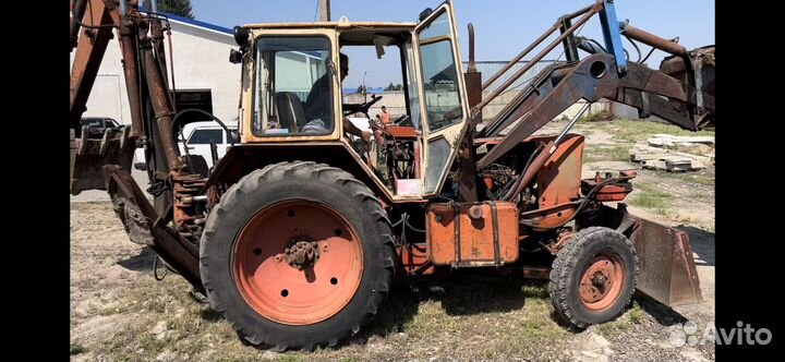 Колёсный экскаватор ЮМЗ ЭО-2621, 1990