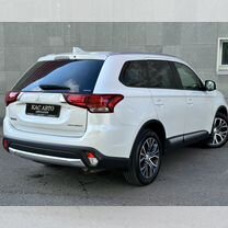 Mitsubishi Outlander 2.0 CVT, 2018, 99 500 км, с пробегом, цена 2 599 000 руб.