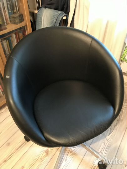 Кресло IKEA скрувста