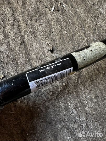 Привод передний левый Skoda Octavia