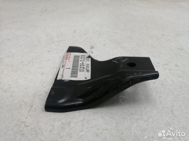 Крепление фары левое Toyota Land Cruiser 200 2008