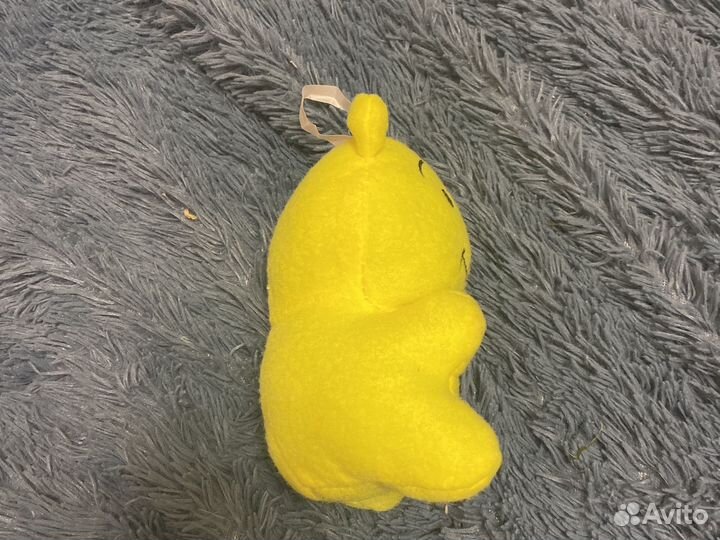 Косоглазики есть оранжевый есть желтый