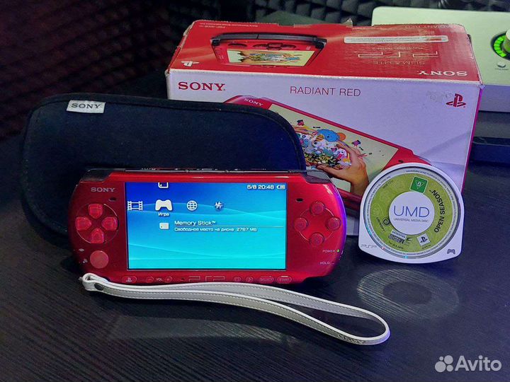 Sony psp 3008 прошитая 8gb красная