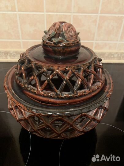 Керамическая конфетница