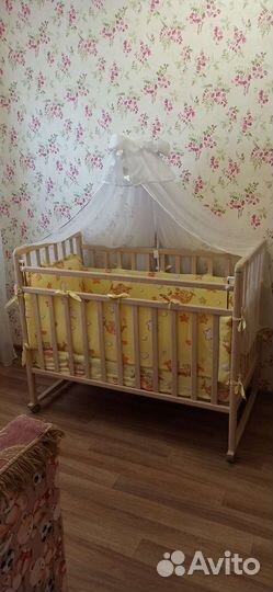 Детская кроватка