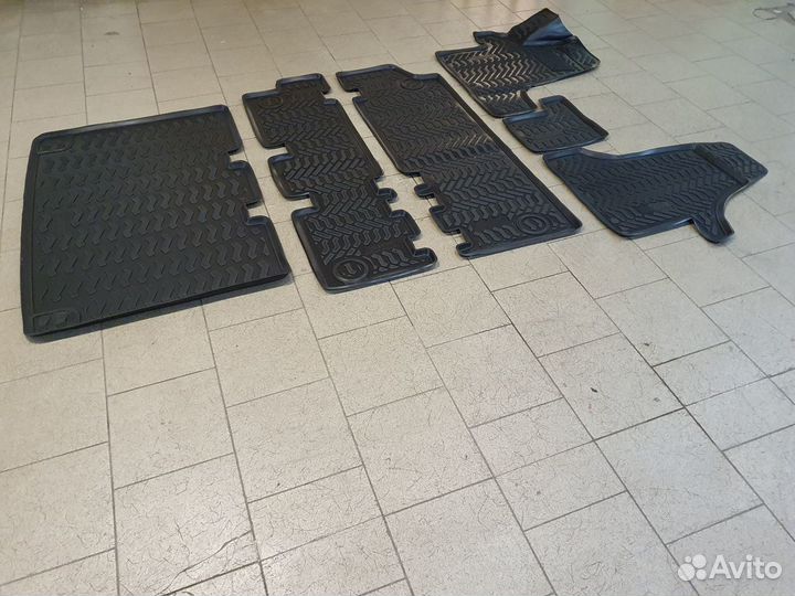 Коврики в салон багажник Volkswagen Caravelle T5