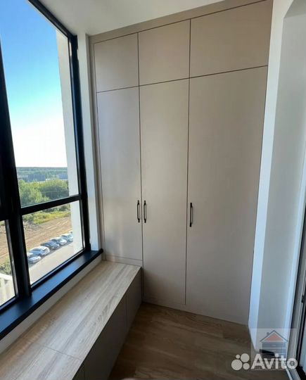 Распашной шкаф