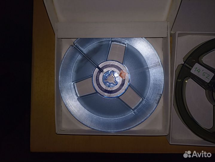 Лента магнитная на бобинах катушки