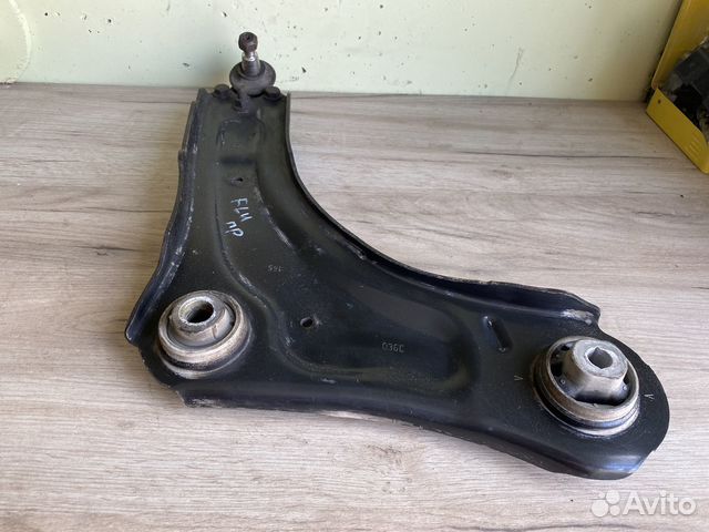 Рычаг правый renault fluence megane 3