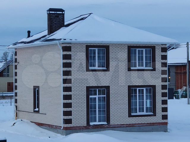 Коттедж 145 м² на участке 9 сот.