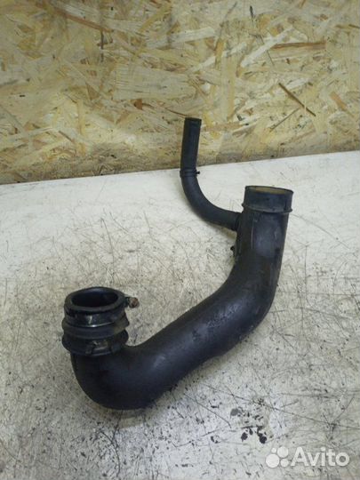 Патрубок воздушного фильтра Jeep Patriot