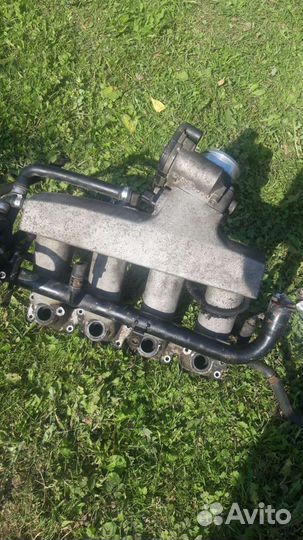 Впускной колектор на ауди фольксваген с дроселем