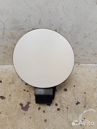 Лючок бензобака Киа Sorento 2 XM