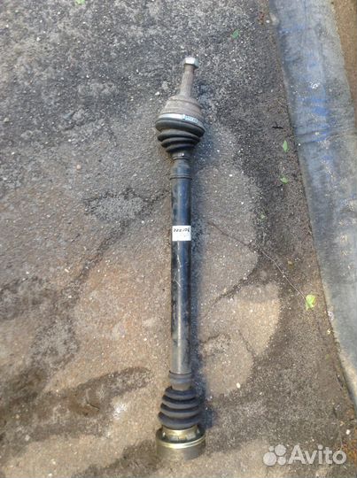 Привод правый WV Golf 3 1.8 с 1993-98