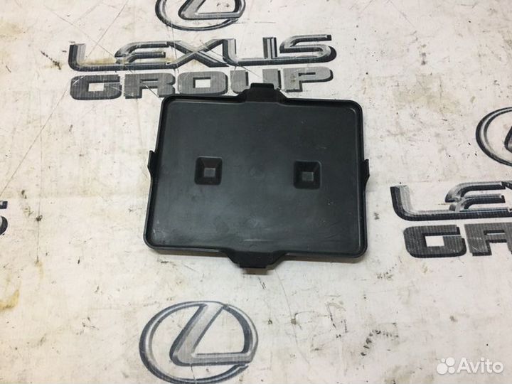 Площадка аккумулятора Lexus RX450h